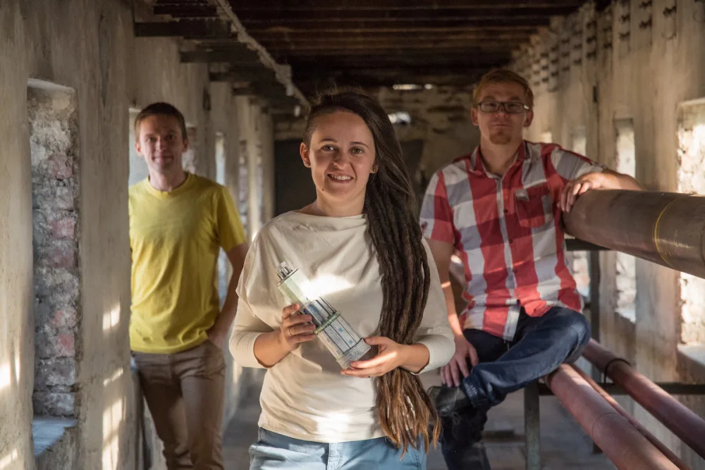 Dostali výpověď z dílny Zauhlovačky, nyní budují novou. O pomoc prosí crowdfundingem