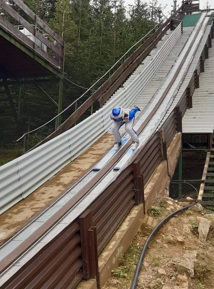 Mladí skokané z SK Ještěd vyskákali medaile na KAML CAP v Harrachově
