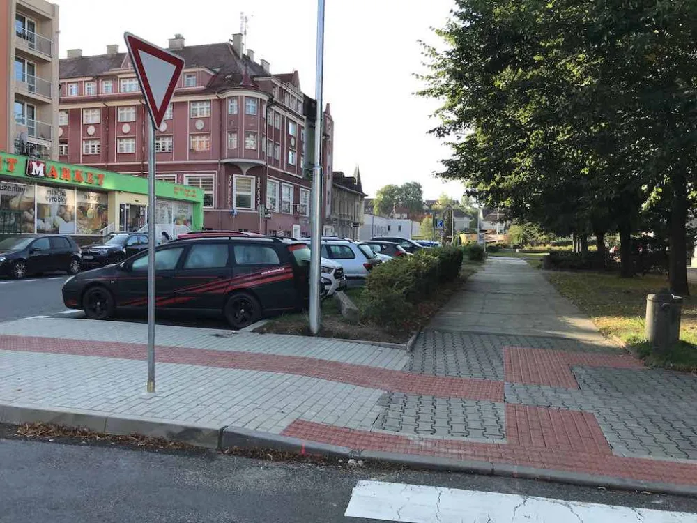 Náměstí v Ruprechticích je opravené z poloviny