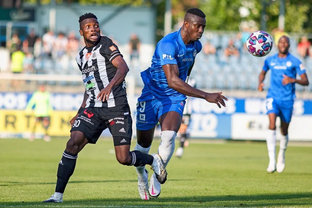 FOTO: Liberec byl na jihu Čech šťastnějším. Dynamo padlo i díky bizarní brance 0:2