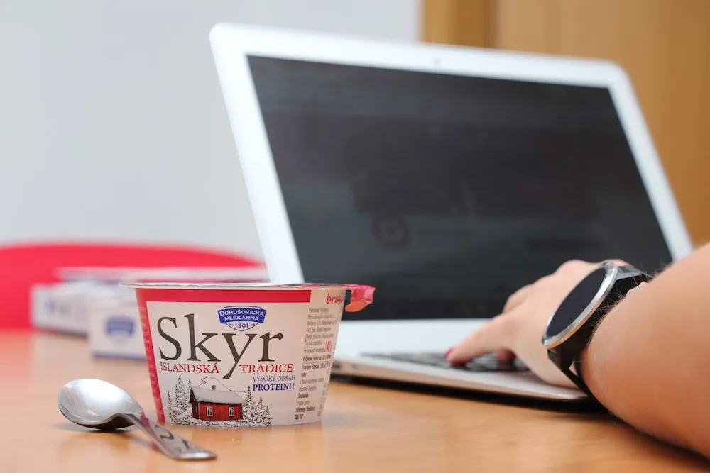 SKYR Bohušovické mlékárny zasytí, potěší a osladí vám den. A venku má novou zimní edici