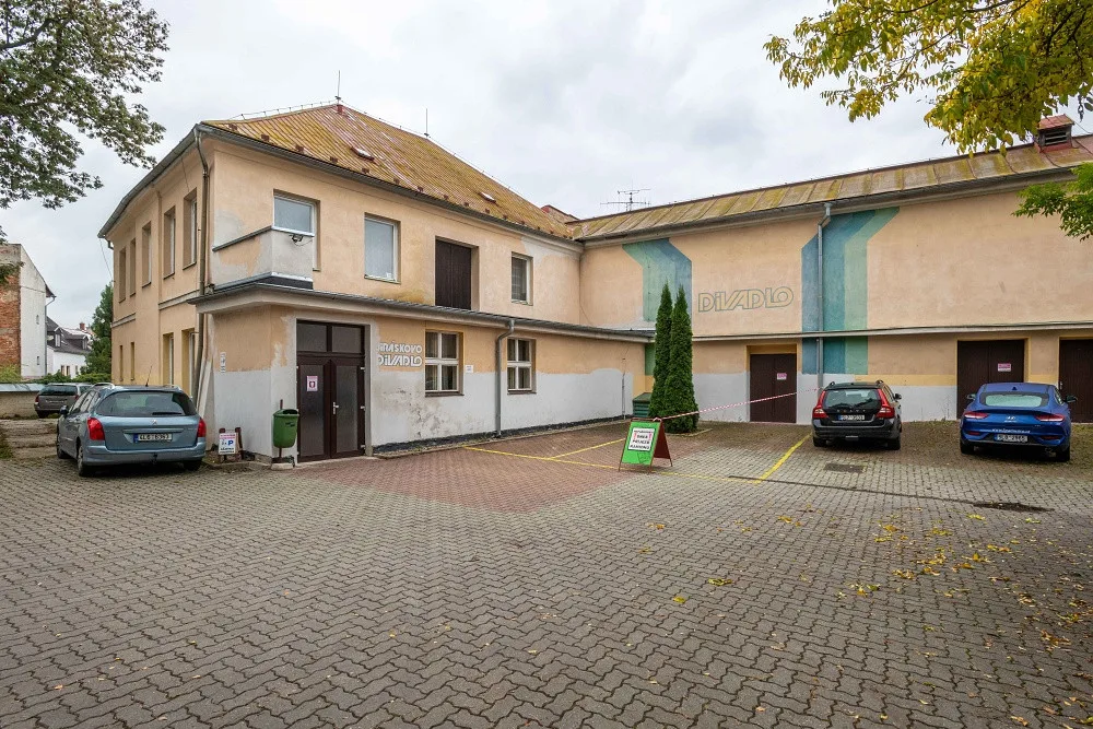 Odstartovala rekonstrukce Jiráskova divadla za více než 160 milionů korun