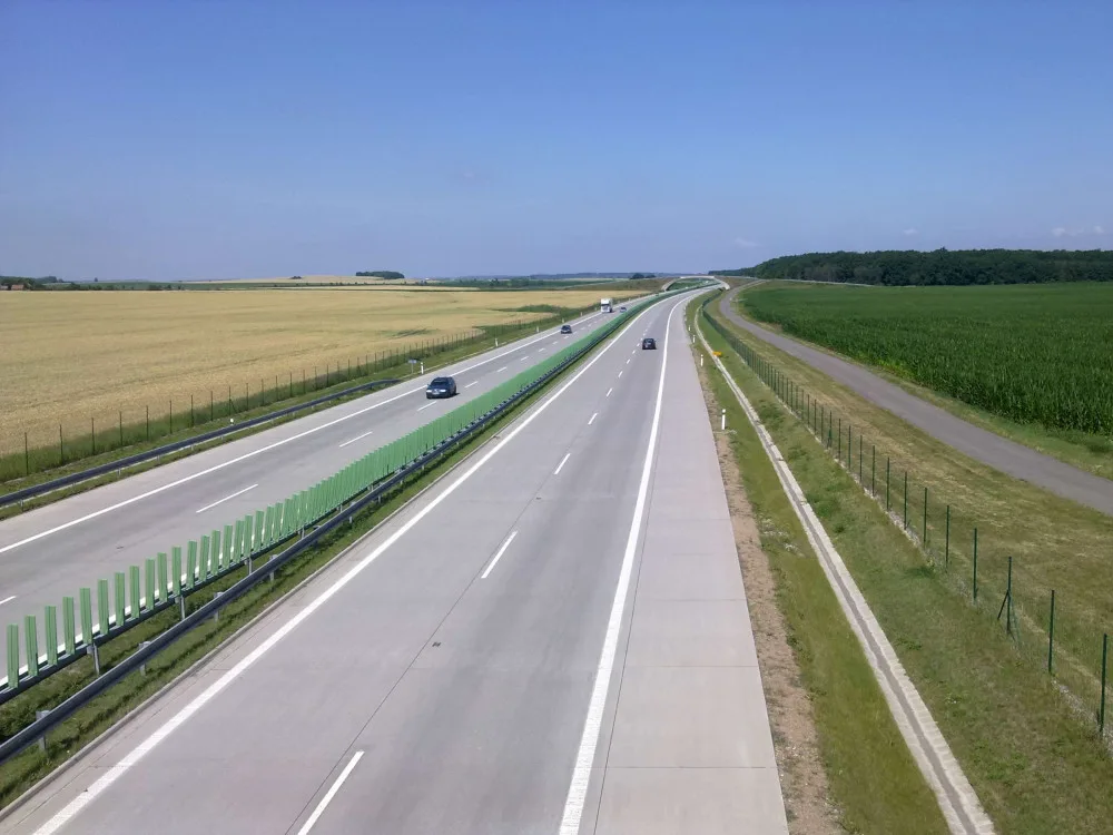 Od prosince mohou lidé kupovat elektronické dálniční známky. Nově mohou nastavit začátek platnosti