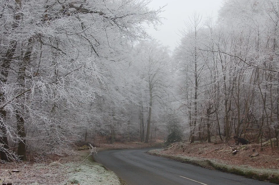 Bude to klouzat, varují meteorologové Liberecký kraj před náledím