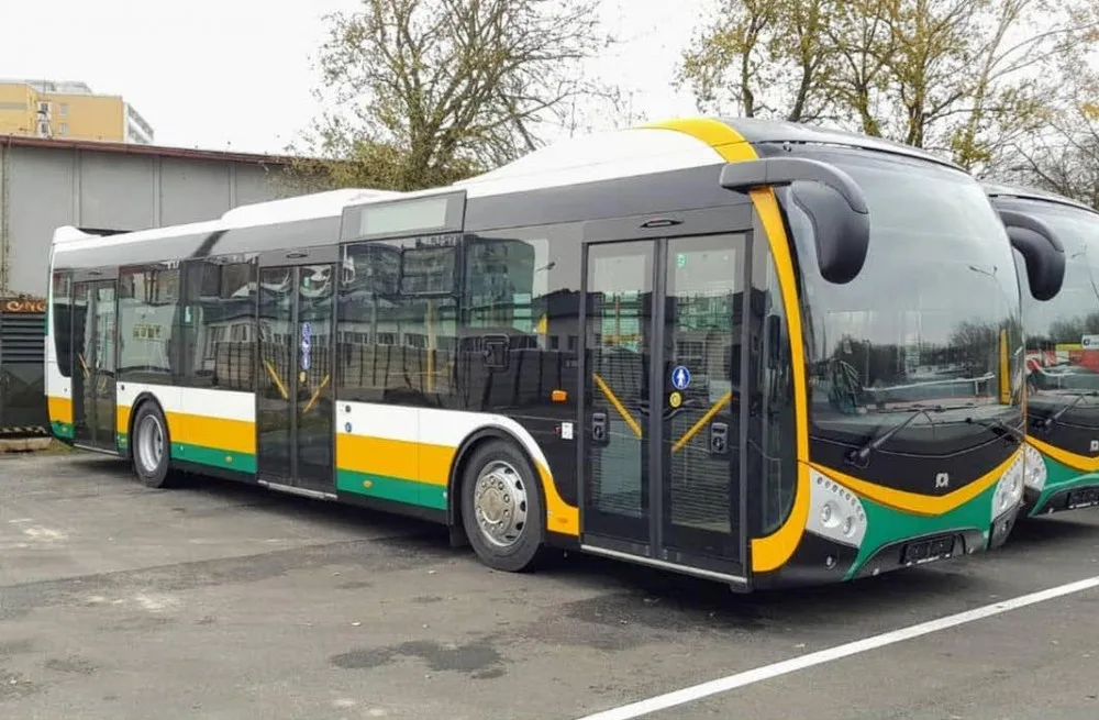 Po Liberci budou jezdit nové autobusy. Do tří let jic může být dvacet