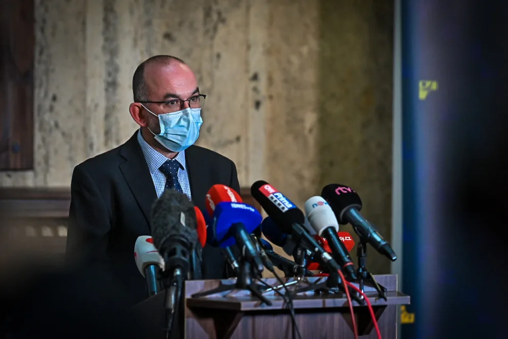 size4-size4-size4-16045898101049-2-opatreni-musime-zachovat-jeste-dva-az-tri-tydny-rikaji-statistici-pocet-hospitalizaci-podle-nich-jes