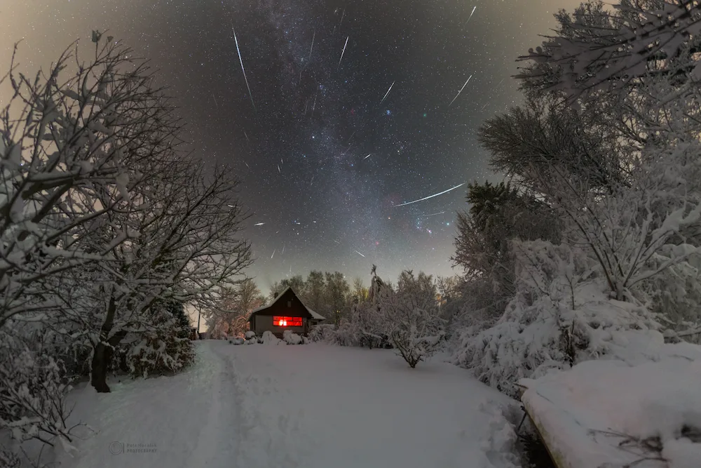 V prosinci jsou skvělé podmínky pro pozorování Geminid. Noci slibují až tisíc meteorů