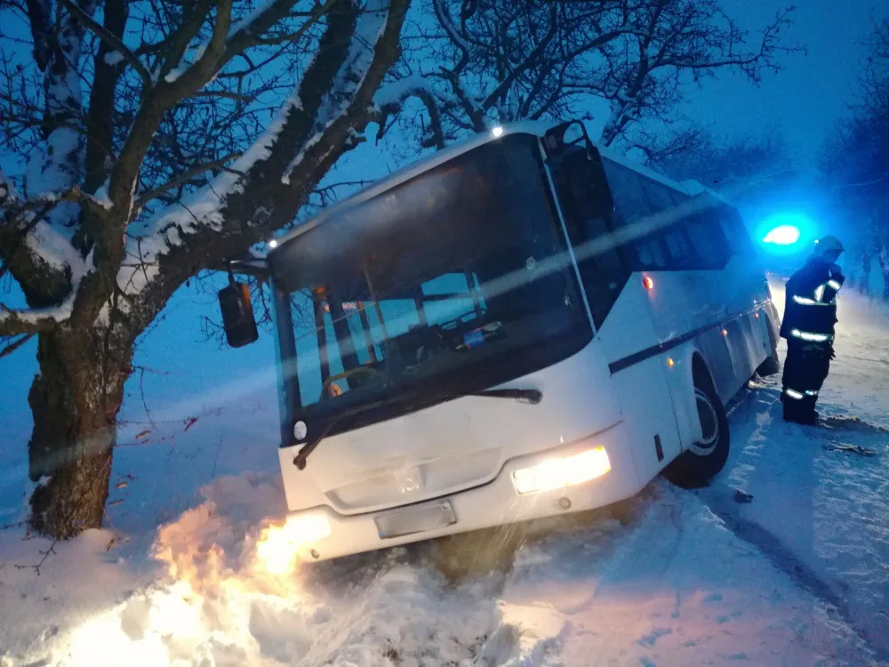 Zapadlý autobus na Frýdštejně