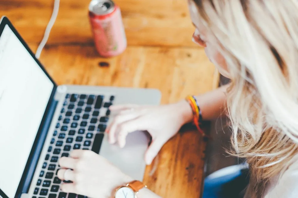 Firmy se už nikdy nevrátí k plné práci z kanceláře, ukazují průzkumy. Home office se stal běžnou věcí