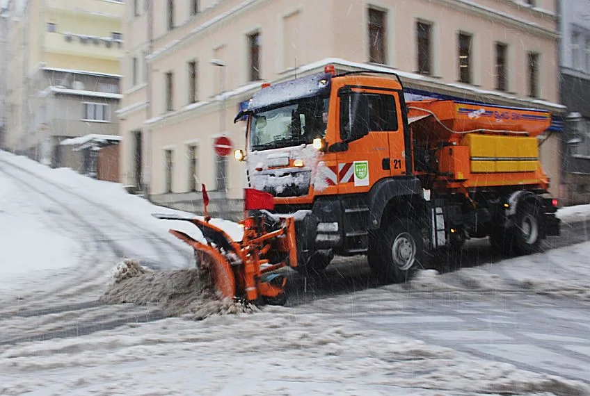 Jablonci dochází posypová sůl, dodávky nové váznou