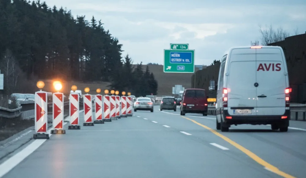 Motoristům se může prodražit nákup elektronických dálničních známek u neoficiálních prodejců