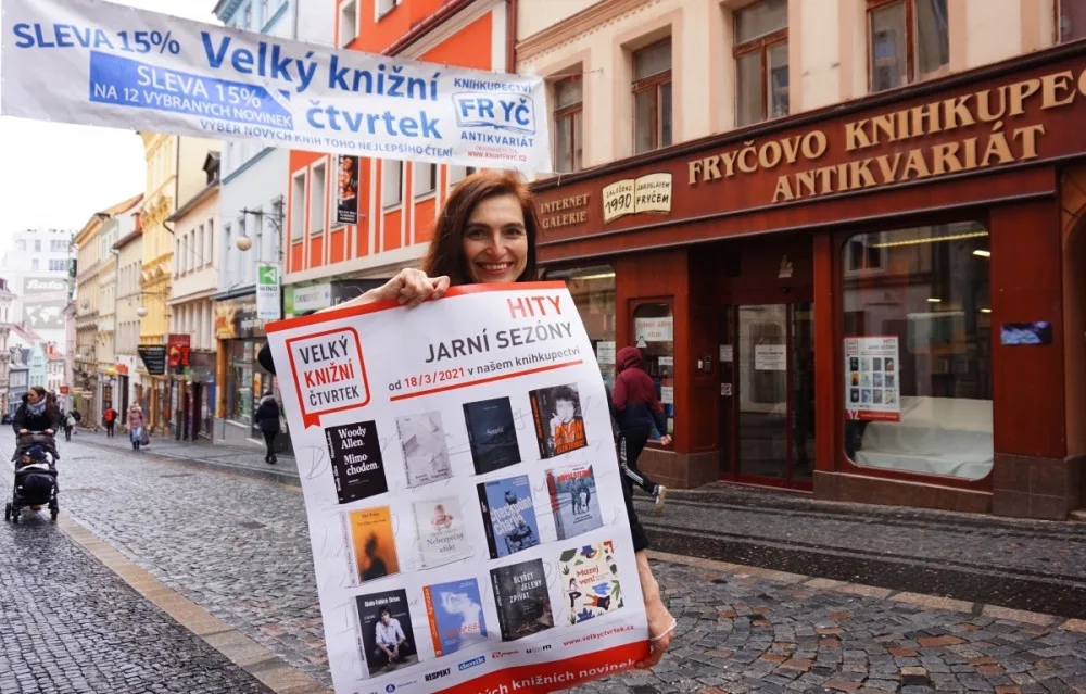 Startuje Velký knižní čtvrtek. Dvanáct knižních novinek jde koupit se slevou