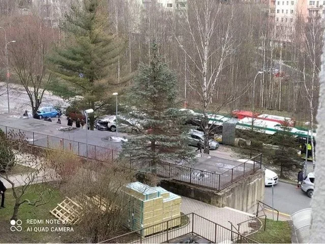 Nehoda na Dobiášovce. Autobus MHD tam naboural několik aut
