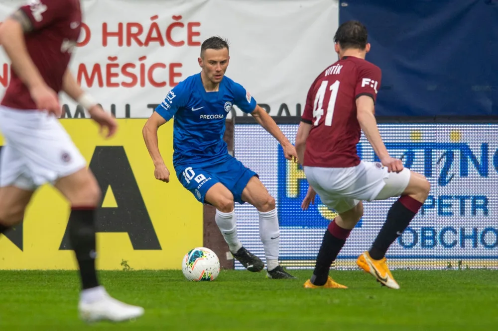 Bitva U Nisy skončila remízou. Dva góly Peška nestačily, Sparta vyrovnala během minuty