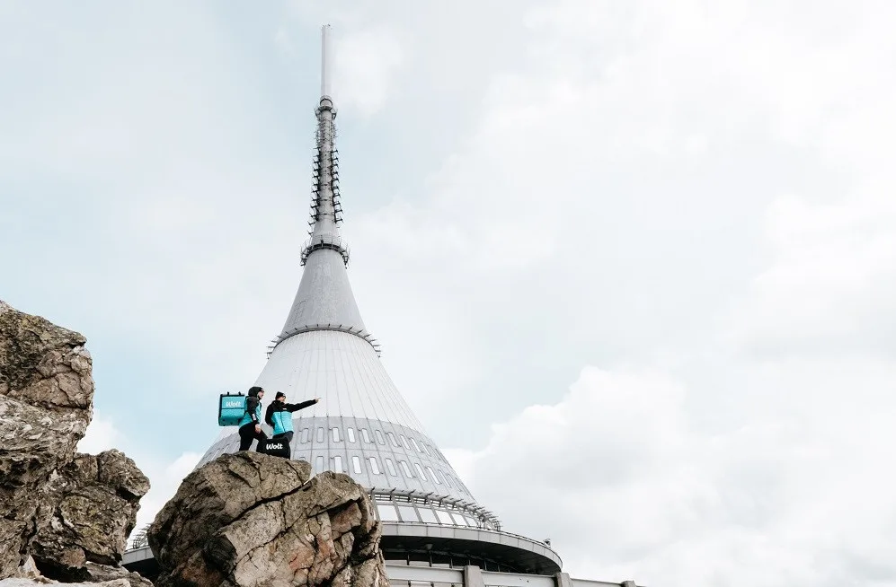 Wolt v Liberci slaví úspěch, do týmu proto nabírá další partnerské kurýry