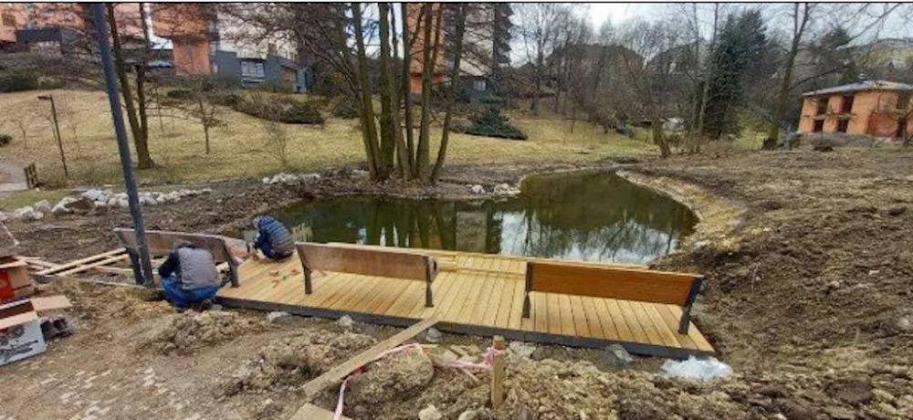 Zahrady tří domovů pro seniory prokouknou. Přibudou v nich stromy i vodní prvky