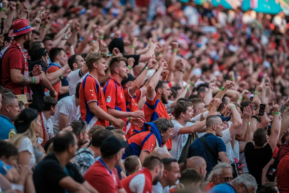 Na zápas Česka s Dánskem může přes třicet tisíc fanoušků. Lístky jdou do prodeje