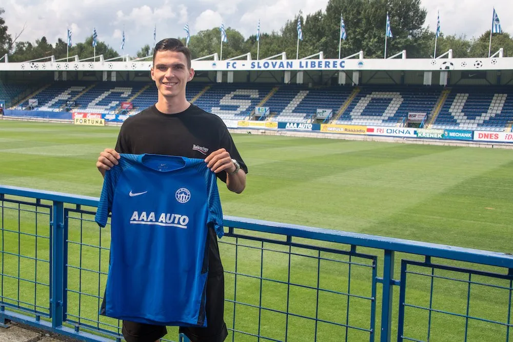 Slovan reaguje na bídný start. Z Verony přichází Slovák Tupta