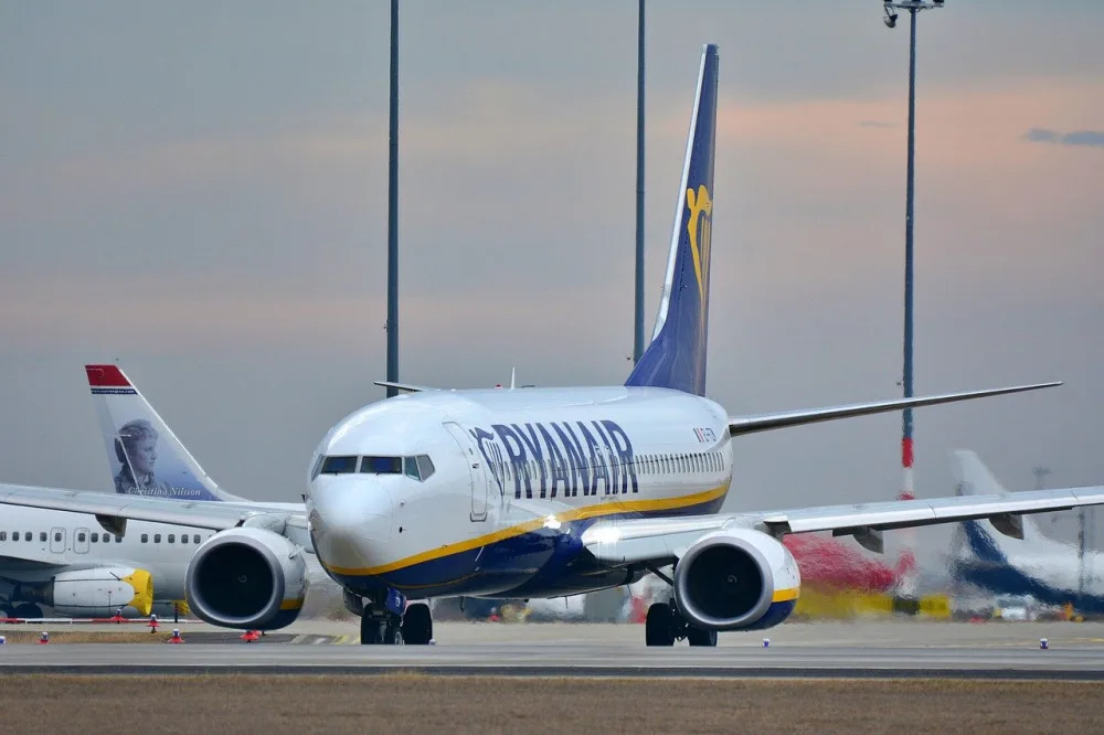 Vyhledávač letenek Kiwi je pod palbou Ryanairu i zákazníků