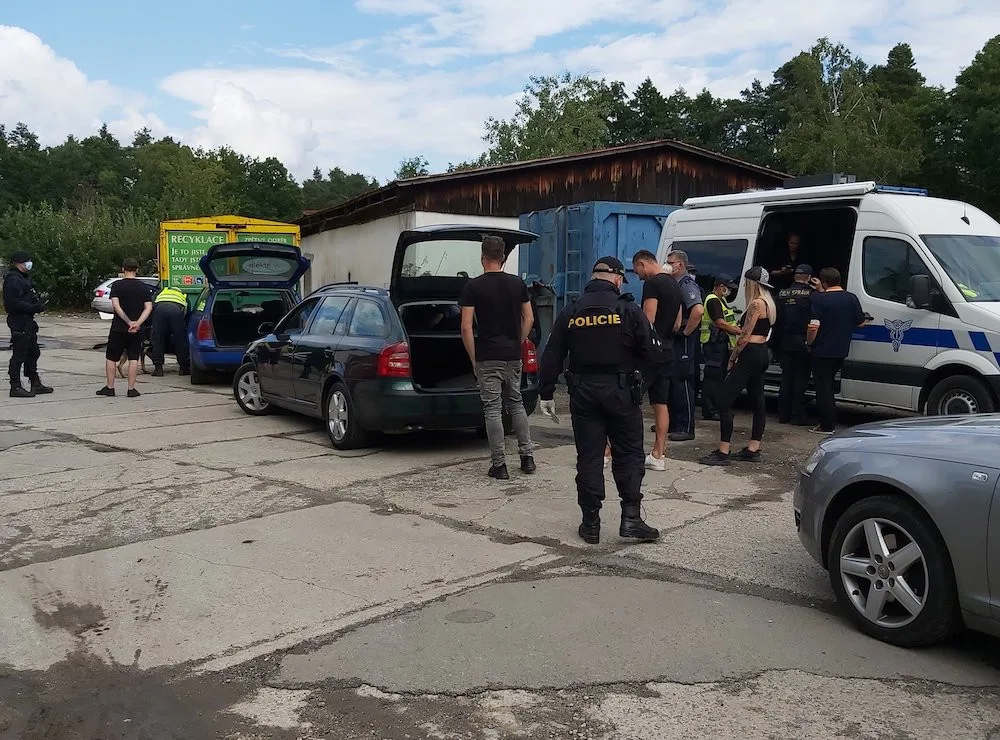 Počet drogových deliktů řešených na festivalu u Máchova jezera stoupl na devětapadesát