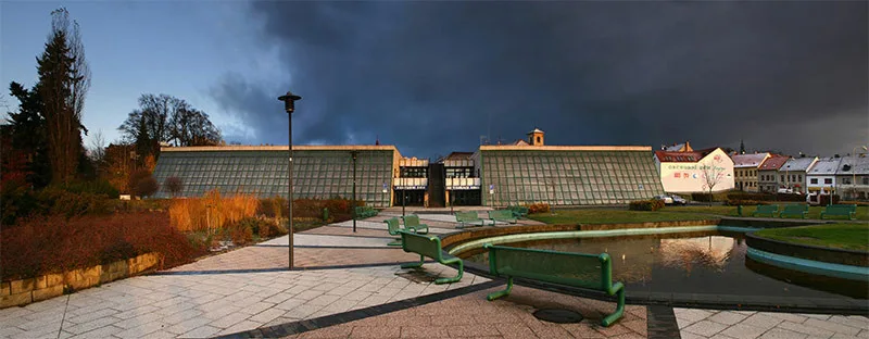 Rekonstrukci vstupu KD Crystal v České Lípě radnice o dva roky odložila