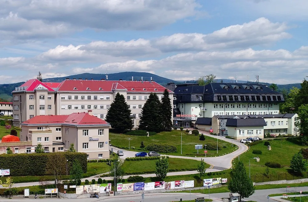 Liberecký kraj se stane akcionářem nemocnic v Jilemnici a Semilech, zaplatí 188 milionů
