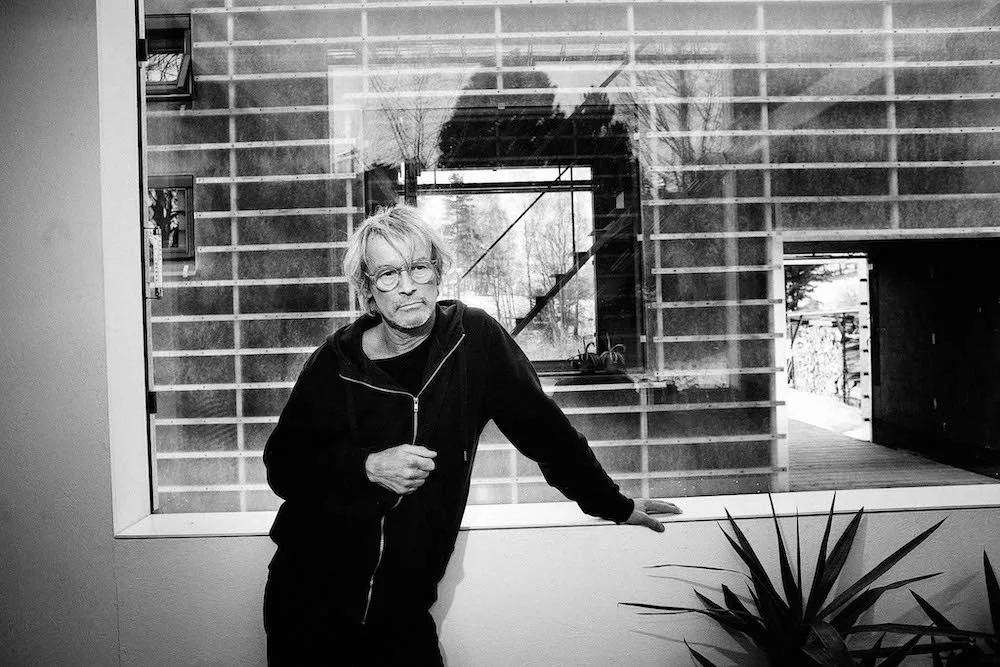 Bydlí v Ruprechticích v domě, který si sám navrhl. Teď je Petr Stolín architektem roku