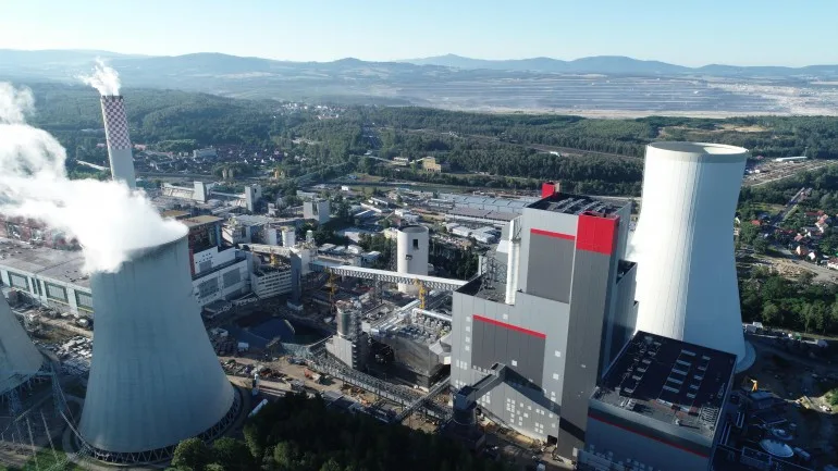 Mladí lidé se obávají klimatických změn, cítí kvůli nim bezmoc či strach