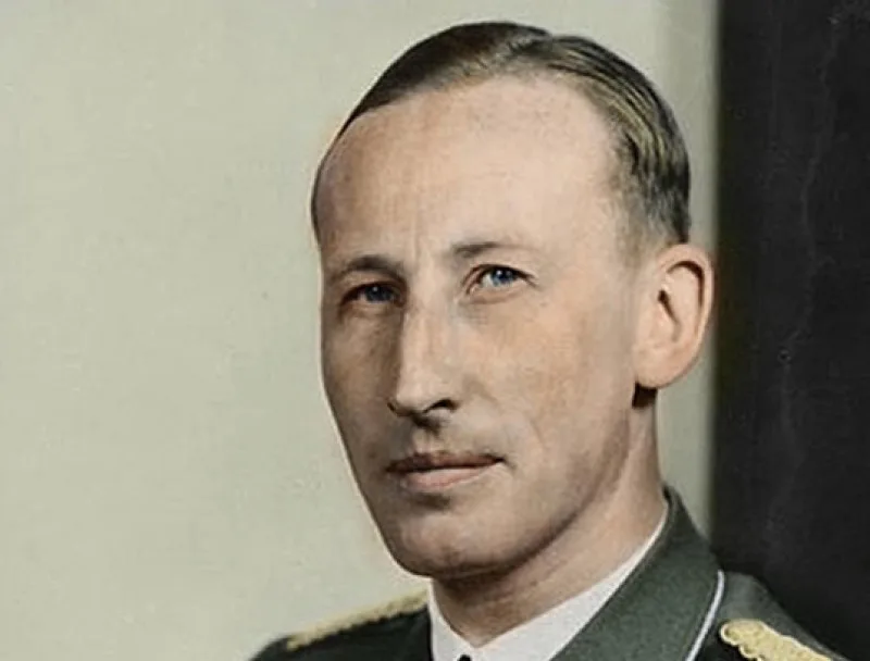 Čechy převychovat, nebo postavit ke zdi. Před 80 lety převzal správu českých zemí Heydrich