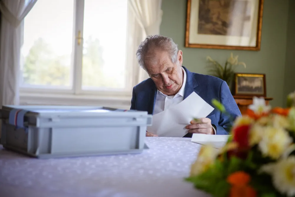 Miloš Zeman byl opět převezen do nemocnice