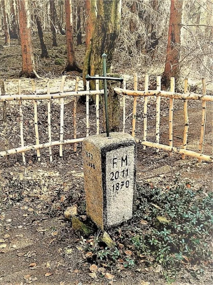 Nehoda i vraždy v Jizerkách. Tragédie připomíná naučná stezka