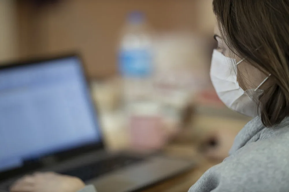 Hygienu zahltily stovky e-mailů. Setkáváme se s čím dál větší agresivitou, říká hygienik Valenta
