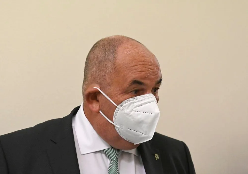 Šest let vězení pro Peltu a pět milionů pokuta. Rozsudek není pravomocný