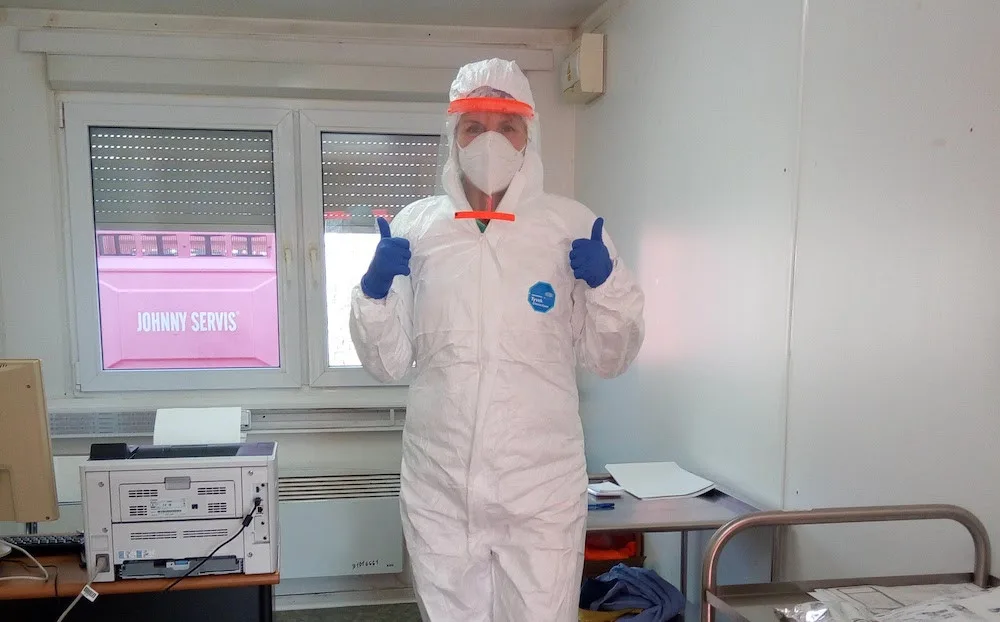 Vím, co ta potvora dokáže, říká zdravotní sestra. Slouží i v armádě jako záložačka