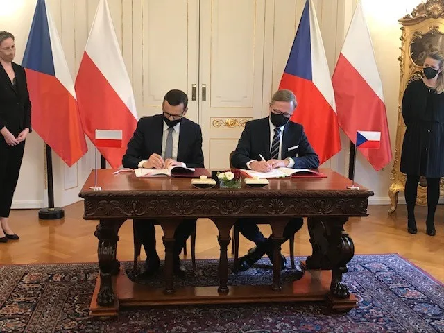 Podepsáno, Česko se s Polskem dohodlo o Turówu. Špatná dohoda, vadí kritikům