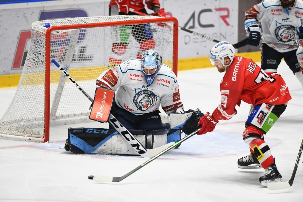 Tygří obrat v posledních minutách. V Pardubicích vyhráli 2:1