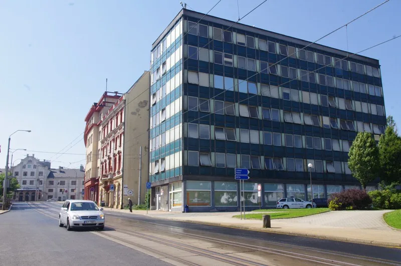 Uran se rekonstruovat bude. Proti byla část koalice, potřebné hlasy dodala opozice