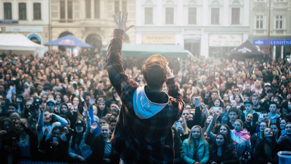 Liberec pro Ukrajinu. Před radnicí proběhne benefiční koncert i sbírka