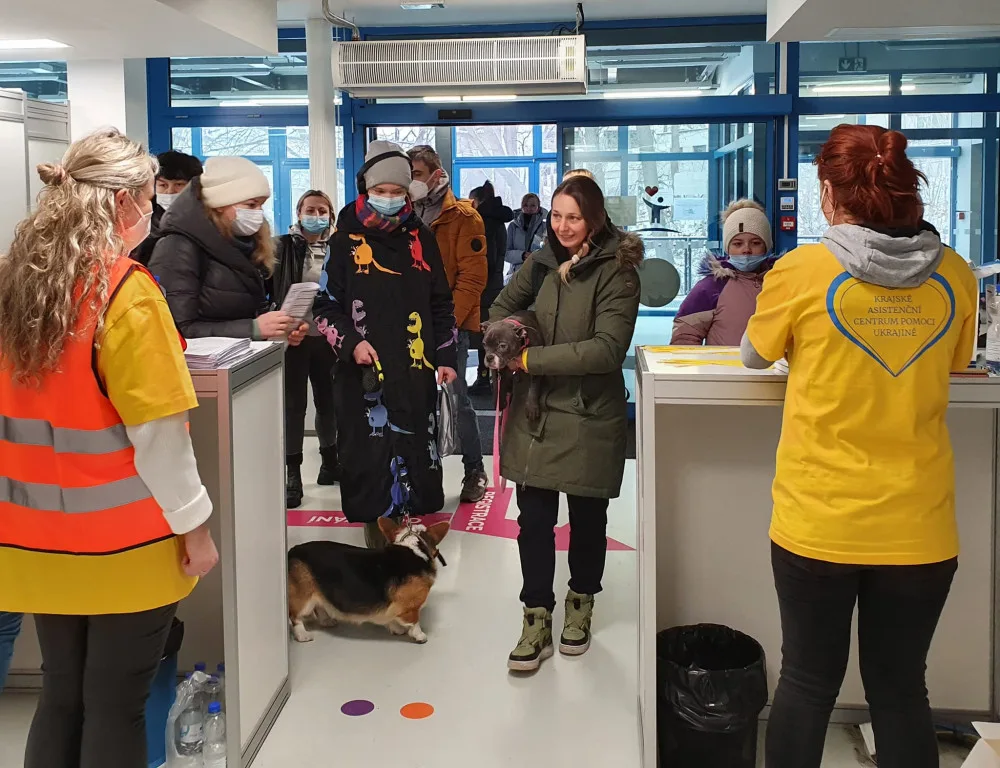 Asistenční centrum v Liberci už jede. Jen v pátek pomohlo 122 ukrajinským uprchlíkům