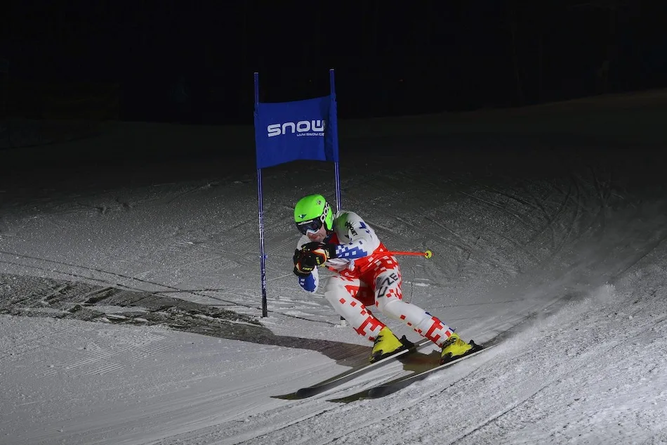 Noční lyžařský závod a velká party. Skiareál Ještěd se chystá na uzavření letošní sezóny