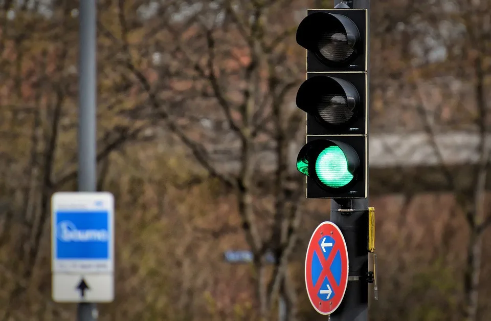 Další omezení. Začne rekonstrukce silnice 13 v Rynolticích, už teď probíhají přípravné práce