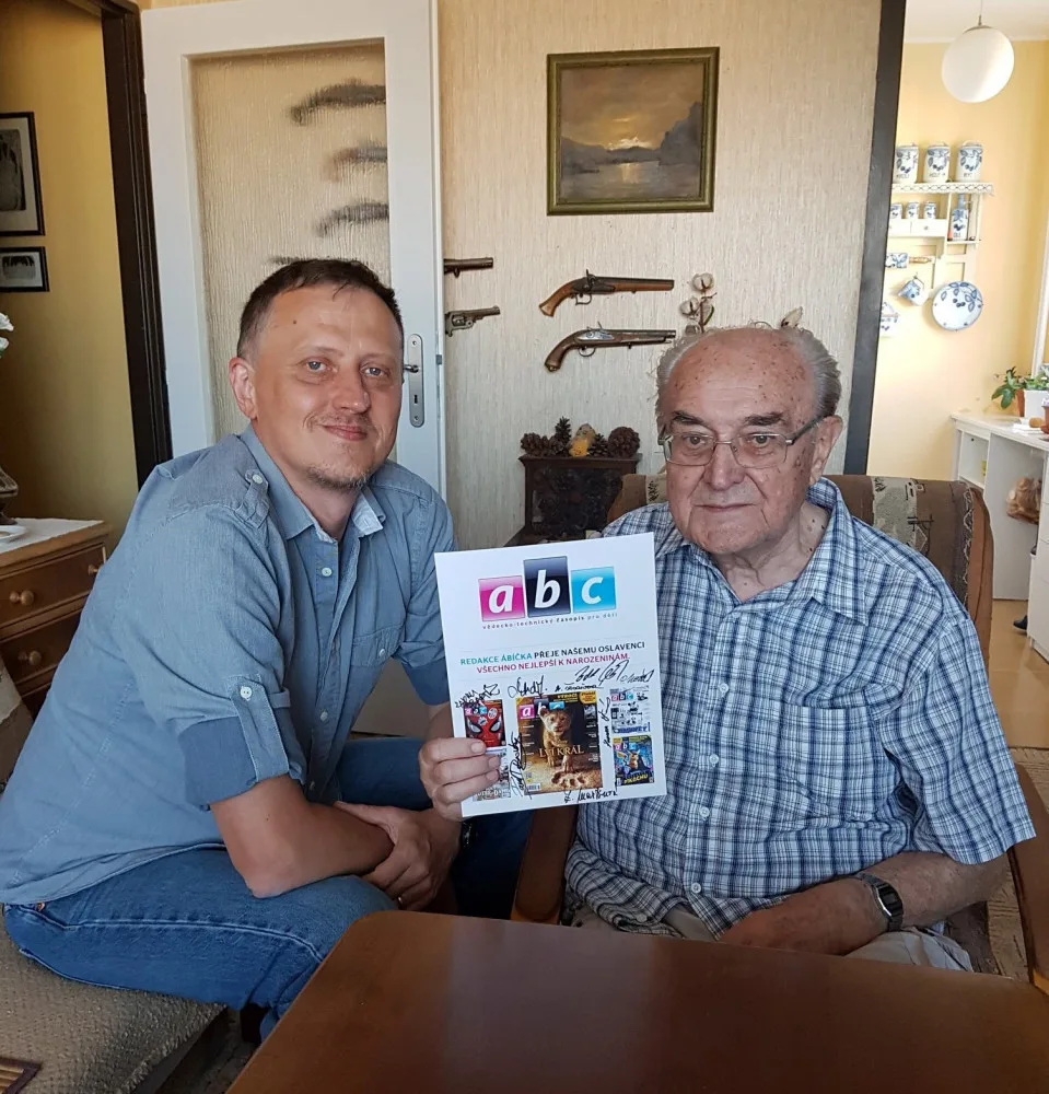 Zemřel průkopník českého sci-fi a zakladatel legendárního ábíčka Vlastislav Toman