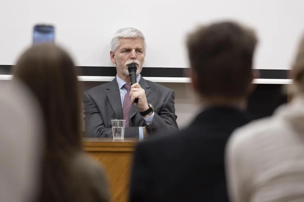 Nesdílím názorovou ani hodnotovou orientaci s Babišem, populismus je problémem současné doby, říká Petr Pavel