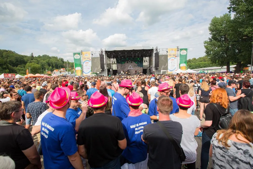 Hudebně-švestkový festival Trnkobraní se vrací a oznamuje kompletní line-up s kapelami Chinaski, Rybičky 48, Tři sestry a dalšími interprety