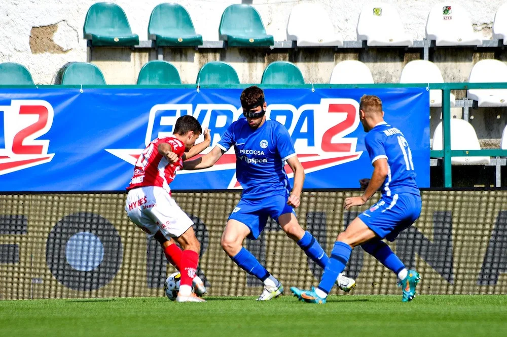 Slovan poprvé prohrál. Pardubice rozhodly dvěma slepenými góly před přestávkou