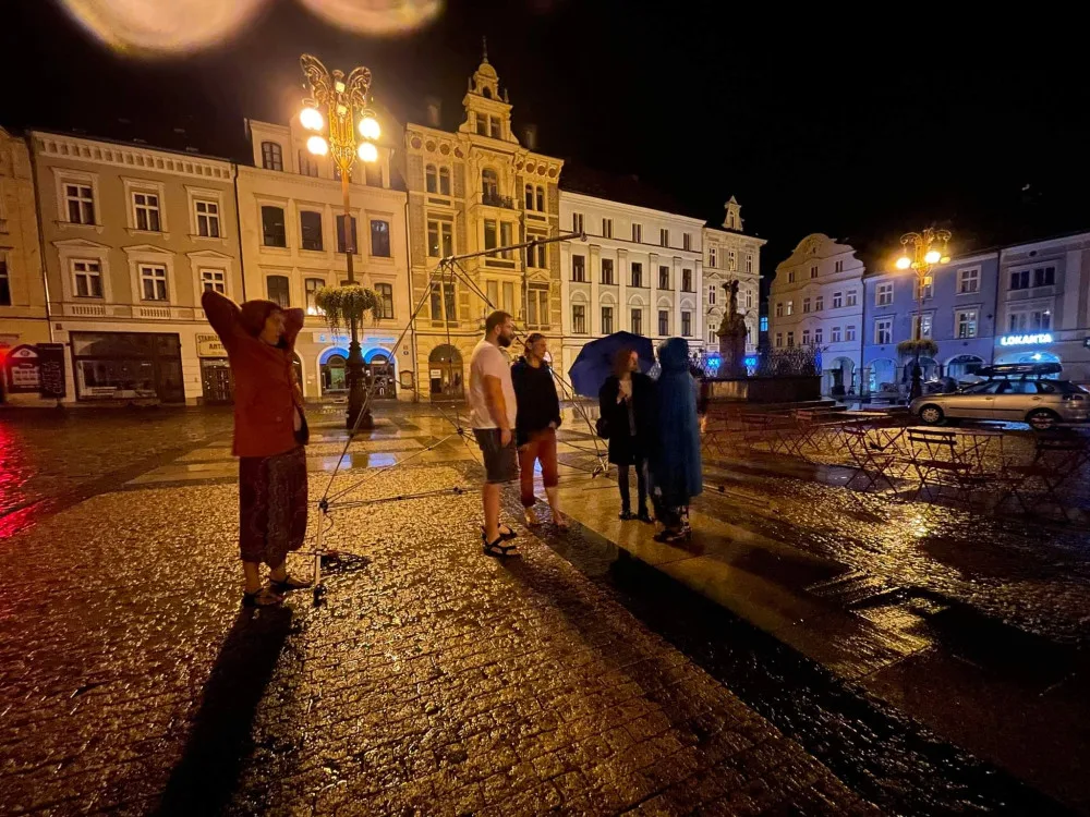 Bouře poničila stánky na náměstí