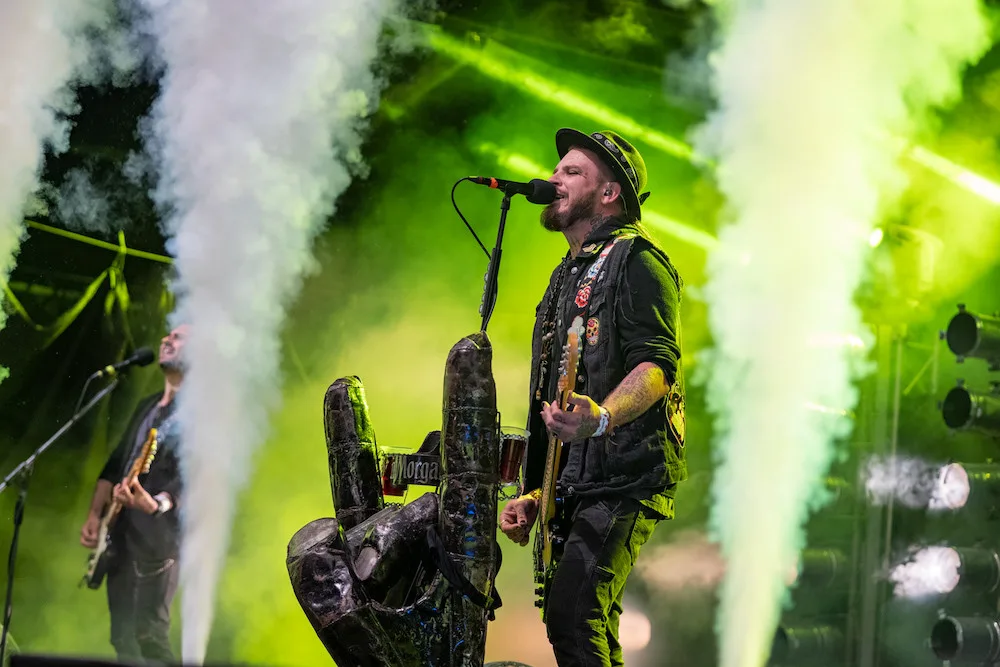 Hudebně-kulturní festival Hrady CZ své letošní putování uzavře na Bezdězu s Chinaski, Mig 21, Mirai, Rybičkami 48 či Divokým Billem