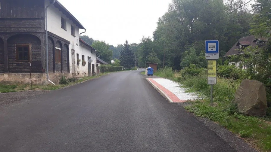 Silnice v Křižanech je hotová. Rekonstrukce odhalila archeologický nález