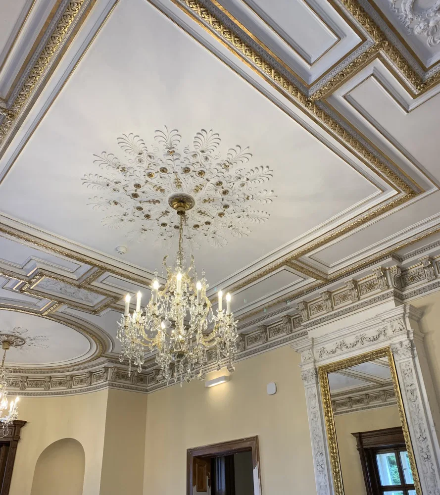 Stavba Liebiegova paláce v Liberci se blíží ke konci. V plánu je i vybudování kavárny