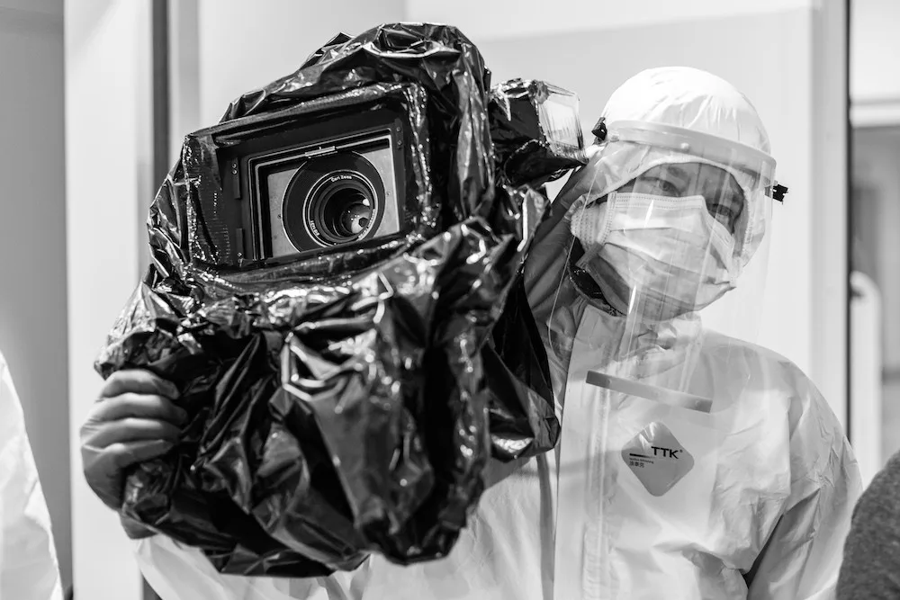 Nezapomenu na doktora, jak dceři pacienta oznamuje, že nemá smysl tatínka dál udržovat na přístrojích, říká režisér Klusák